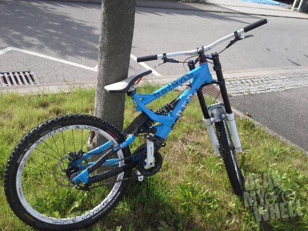 Verkaufe Rotwild RED DOWNHILL Bike neue & gebrauchte